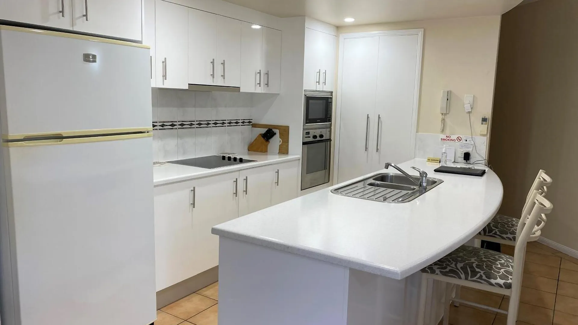 Mediterranean Beachfront Apartments Yorkeys Knob 0*,  Australia